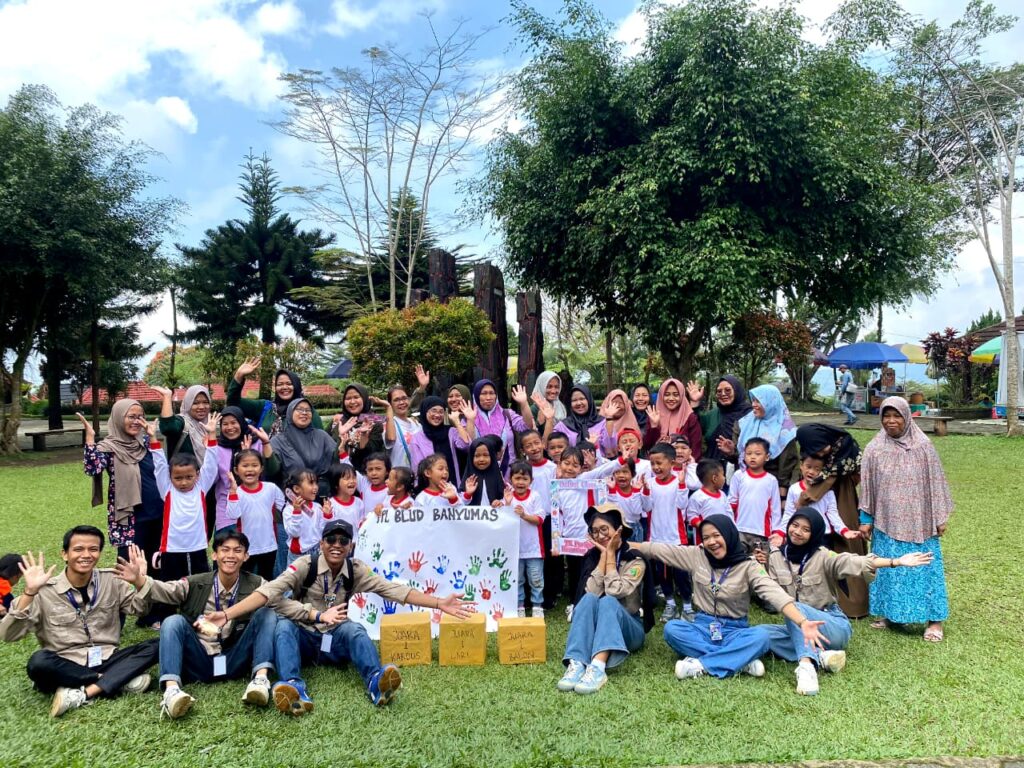 Bangun Komunikasi Efektif Orang tua dan Anak,Mahasiswa PPL BLUD Banyumas Gelar Outing Class Tk Pertiwi Kemutug Lor Bangun Komunikasi Efektif Orang tua dan Anak,Mahasiswa PPL BLUD Banyumas Gelar Outing Class Tk Pertiwi Kemutug Lor