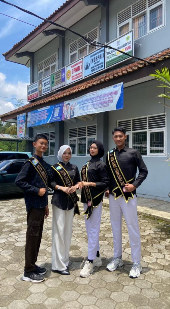 Mahasiswa Informatika UIN Saizu Jadi Pemateri dalam Kegiatan Genre Go To School di SMKN 1 Karanganyar