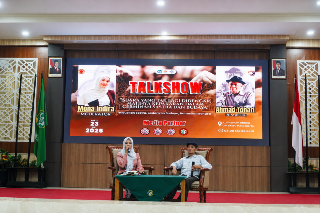 DEMA Fakultas Dakwah UIN Saizu Sukses Gelar Talkshow Pendidikan Bersama Sastrawan Besar Ahmad Tohari, Soroti Fenomena Matinya Kepakaran dalam Cerminan Sastra dan Budaya